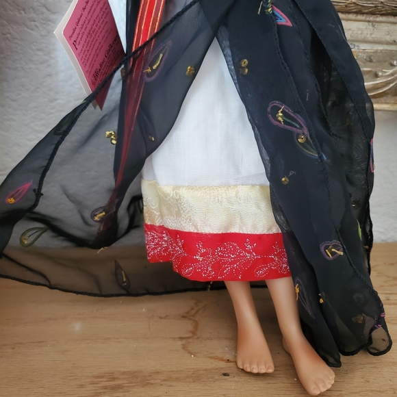 Porcelain Doll - Cleopatra - Paradise Galleries - Picture 9 of 9